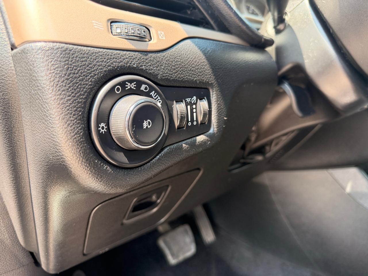 Jeep Cherokee 4WD 4dr Limited 2015