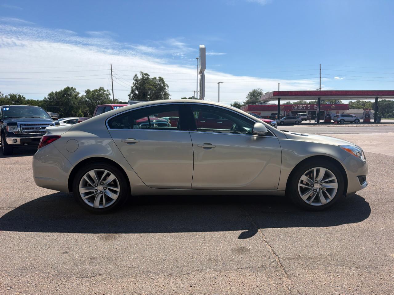 Buick Regal 4dr Sdn Premium I AWD 2016