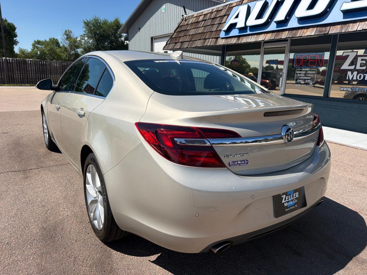 Buick Regal 4dr Sdn Premium I AWD 2016