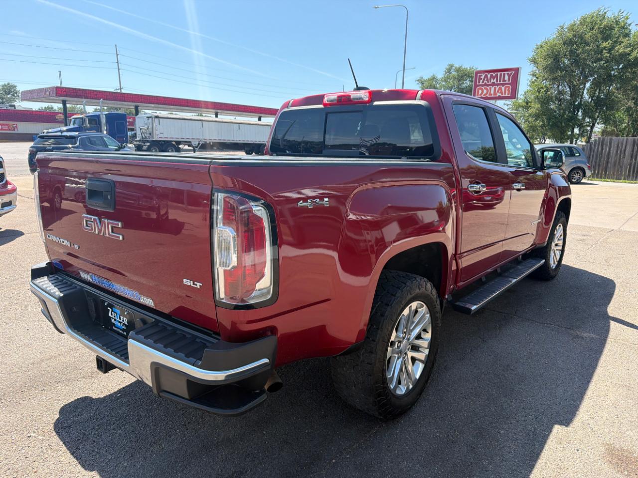 GMC Canyon 4WD Crew Cab 128.3" SLT 2017