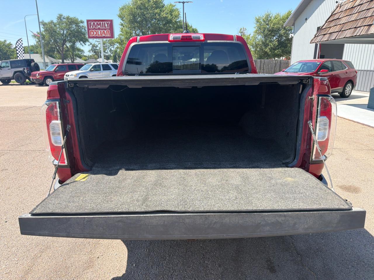 GMC Canyon 4WD Crew Cab 128.3" SLT 2017