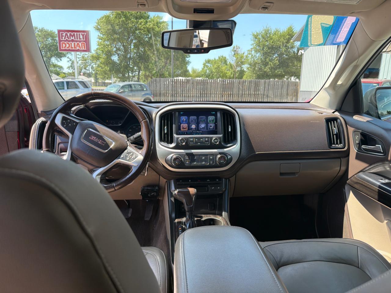 GMC Canyon 4WD Crew Cab 128.3" SLT 2017
