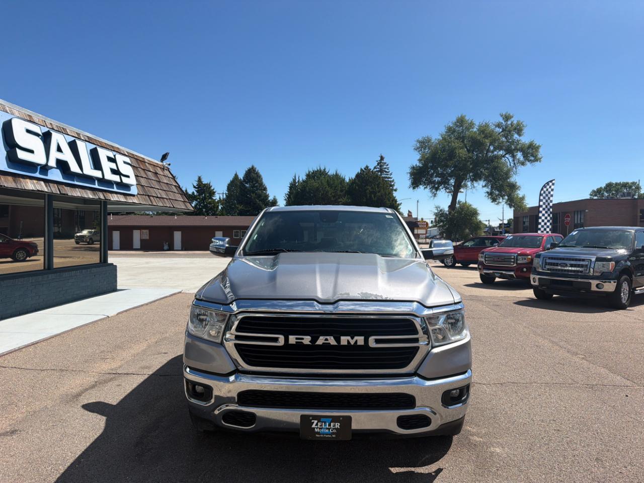 RAM 1500 Big Horn 4x4 Crew Cab 5'7" Box 2021