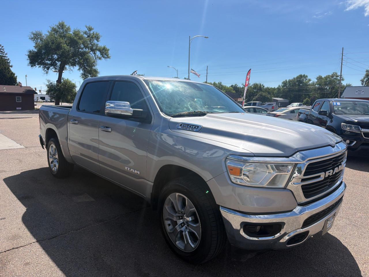 RAM 1500 Big Horn 4x4 Crew Cab 5'7" Box 2021