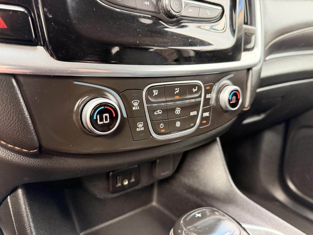 Chevrolet Traverse FWD 4dr LS w/1LS 2018