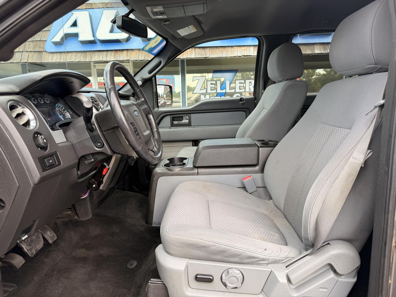 Ford F-150 4WD SuperCrew 145" Platinum 2014