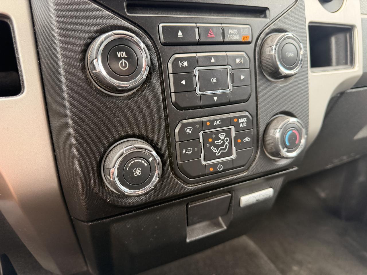 Ford F-150 4WD SuperCrew 145" Platinum 2014