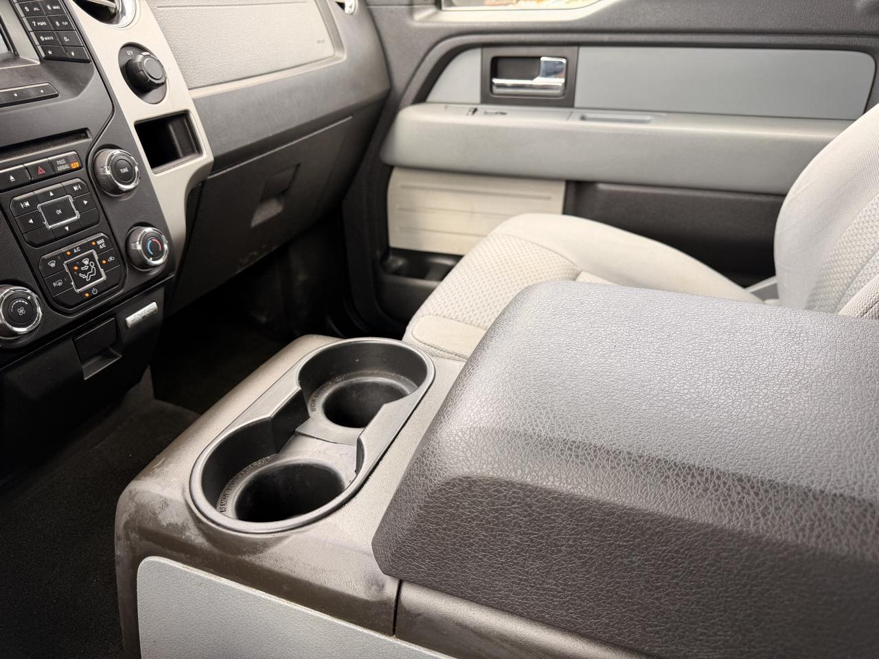 Ford F-150 4WD SuperCrew 145" Platinum 2014