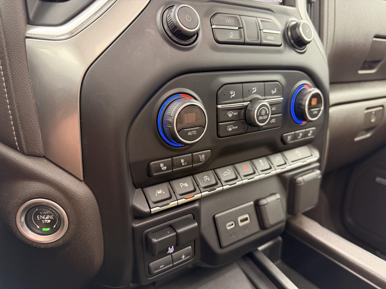 Chevrolet Silverado 1500 4WD Crew Cab 147" LTZ 2019