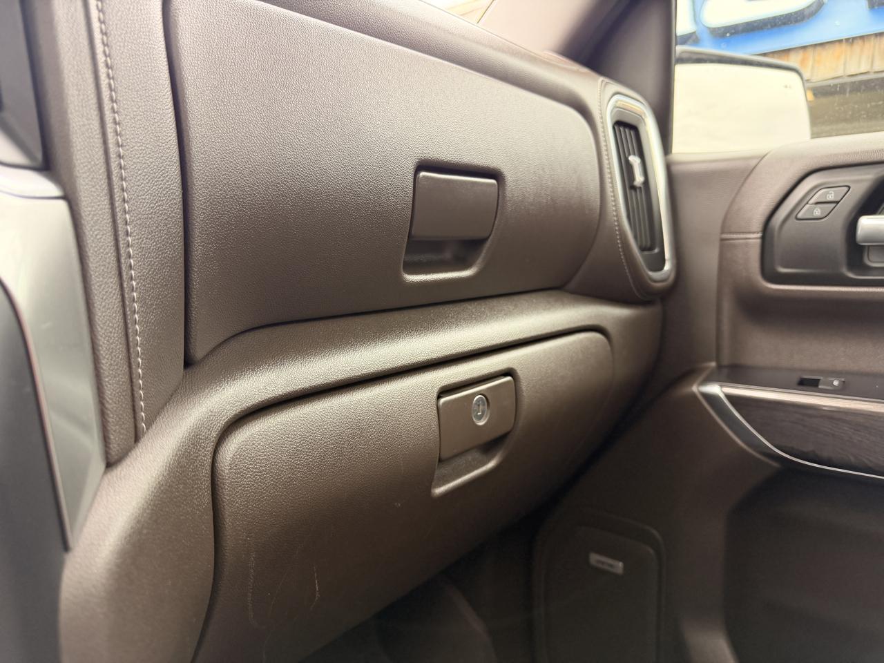 Chevrolet Silverado 1500 4WD Crew Cab 147" LTZ 2019