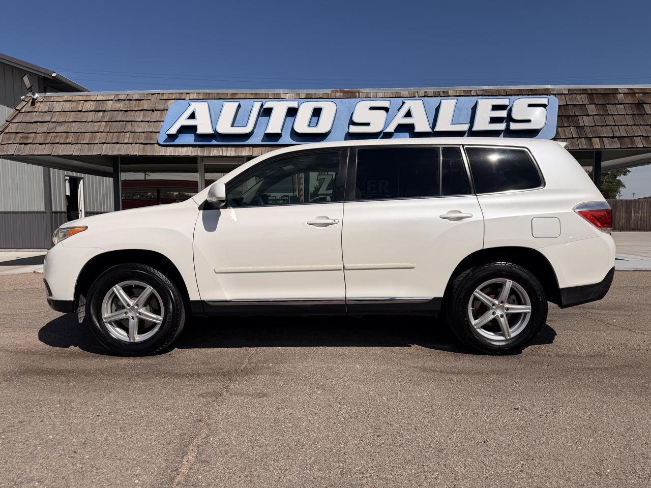 Toyota Highlander FWD 4dr L4 Base (Natl) 2011