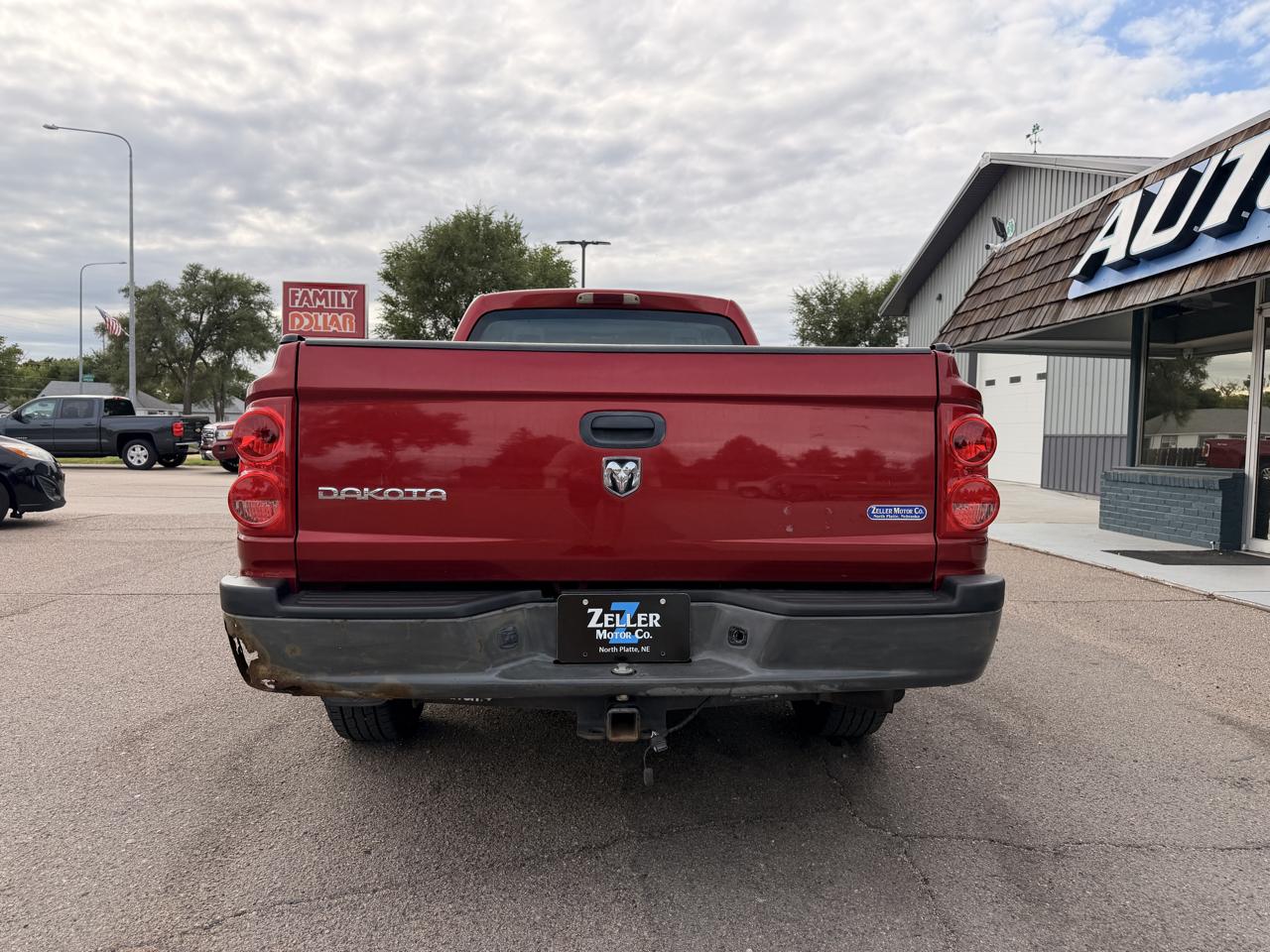 Dodge Dakota 2dr Club Cab 131 ST 2006