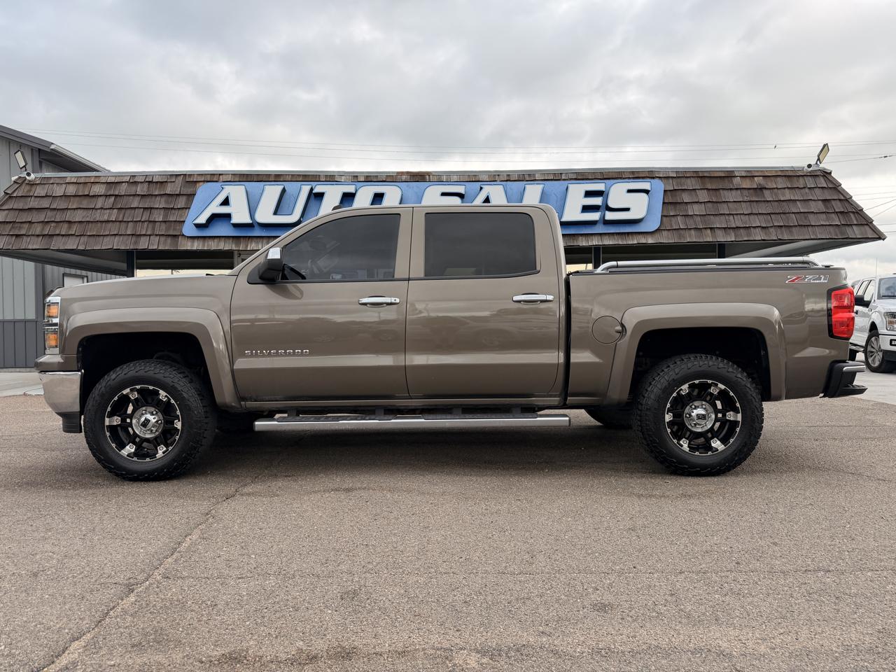 Chevrolet Silverado 1500 4WD Crew Cab 143.5" LT w/1LT 2014