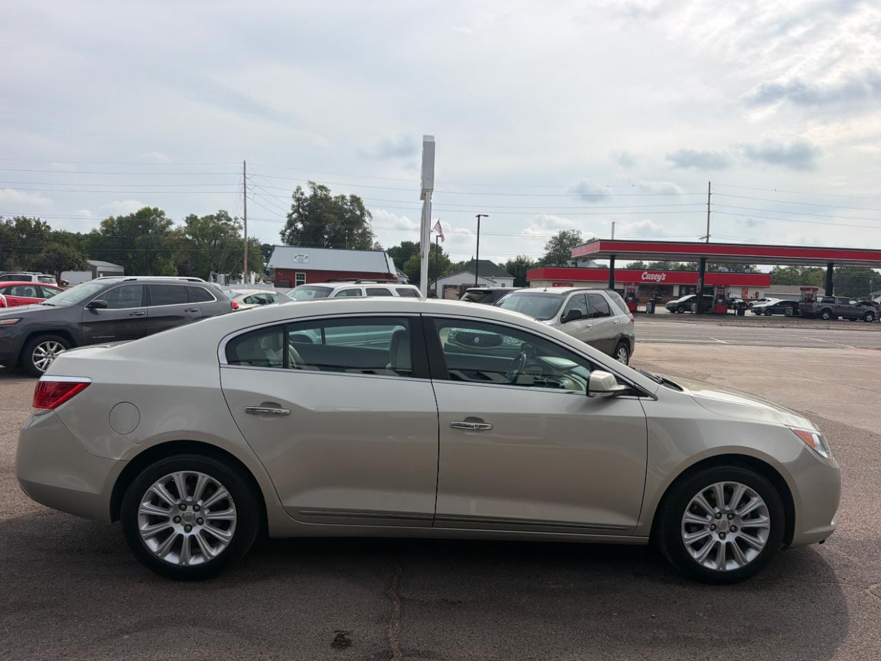 Buick LaCrosse 4dr Sdn Leather FWD 2013