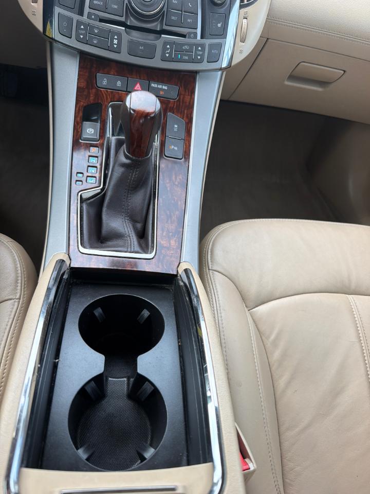 Buick LaCrosse 4dr Sdn Leather FWD 2013