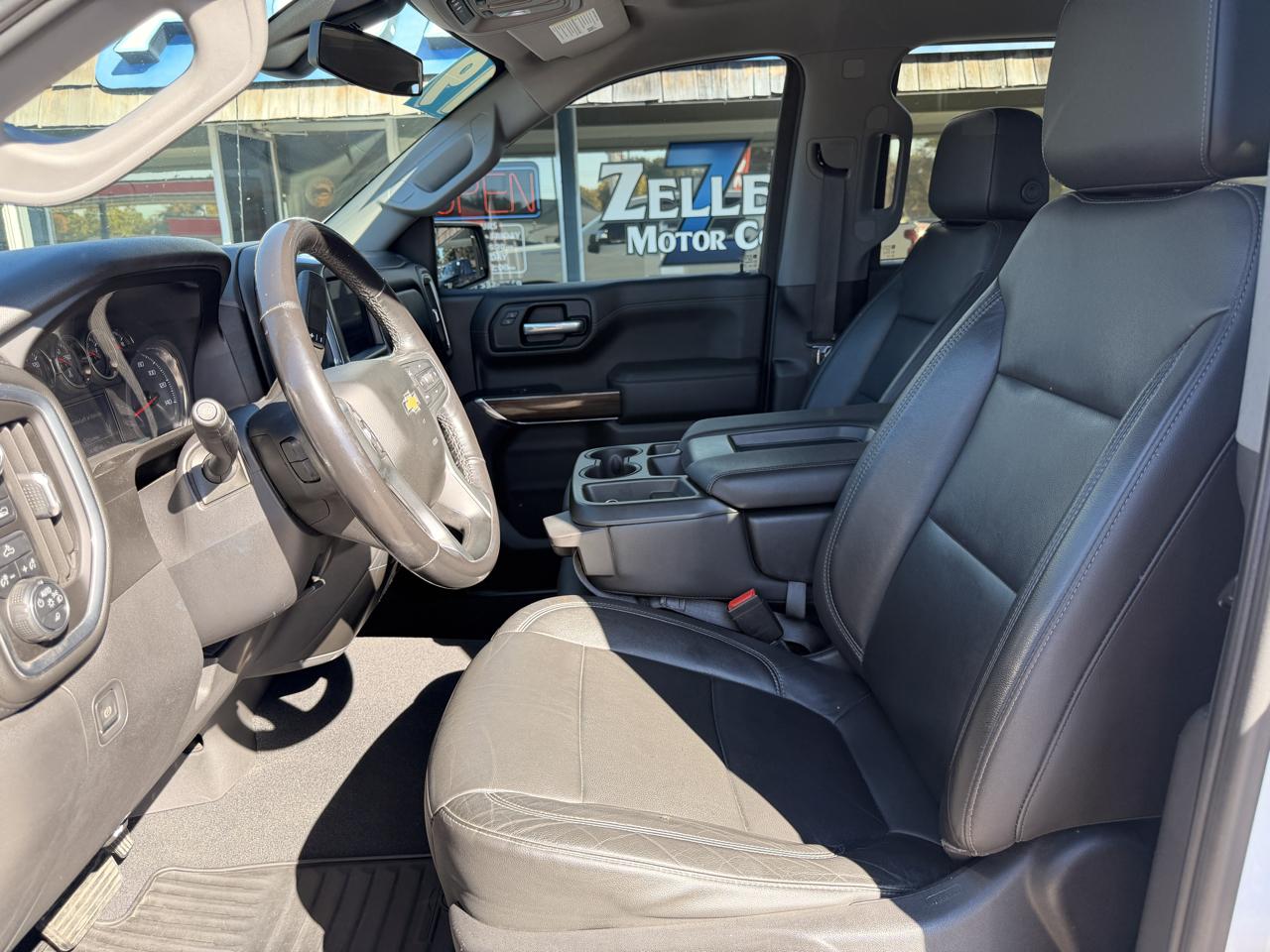 Chevrolet Silverado 1500 4WD Crew Cab 147" LT 2019