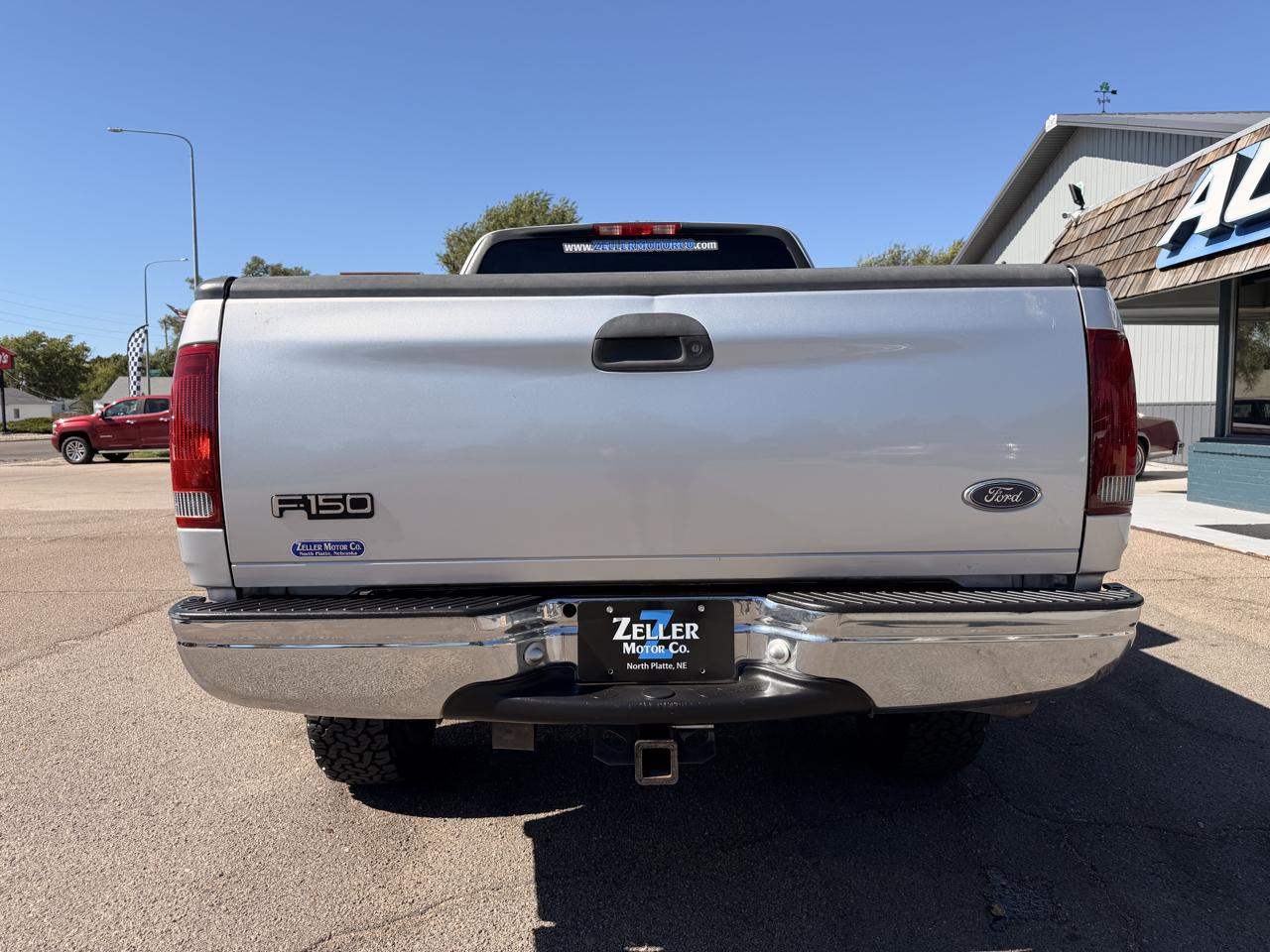 Ford F-150 Supercab 139" 4WD XL 2000
