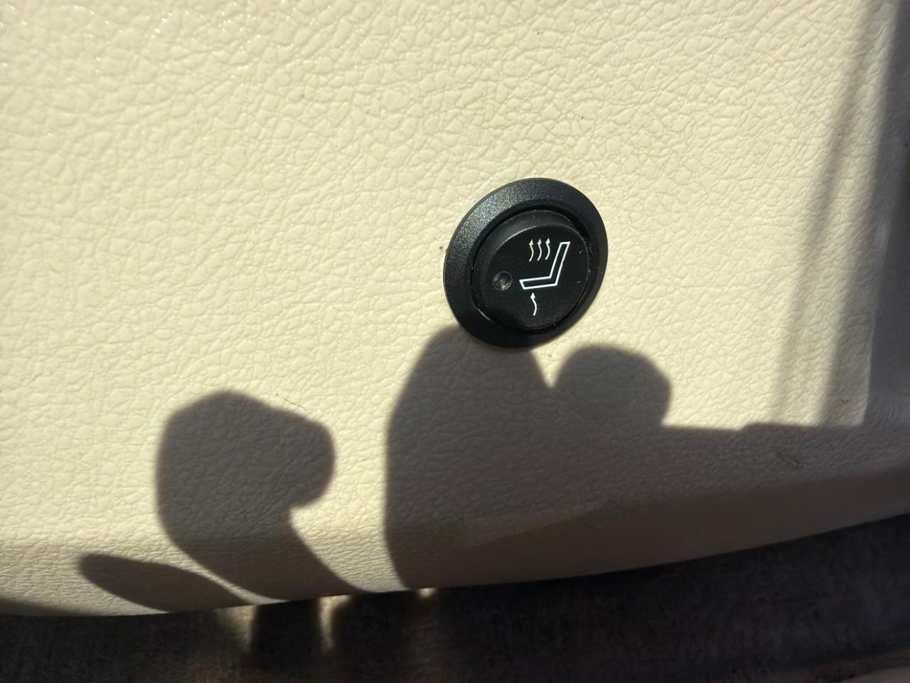 Lincoln Aviator 4dr AWD Ultimate 2004