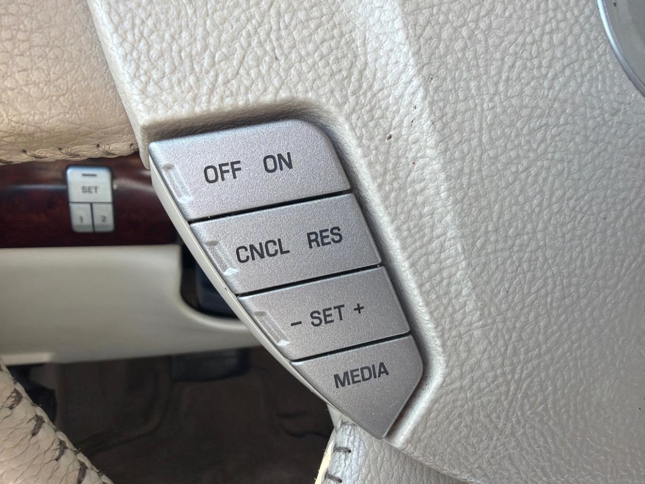 Lincoln Aviator 4dr AWD Ultimate 2004