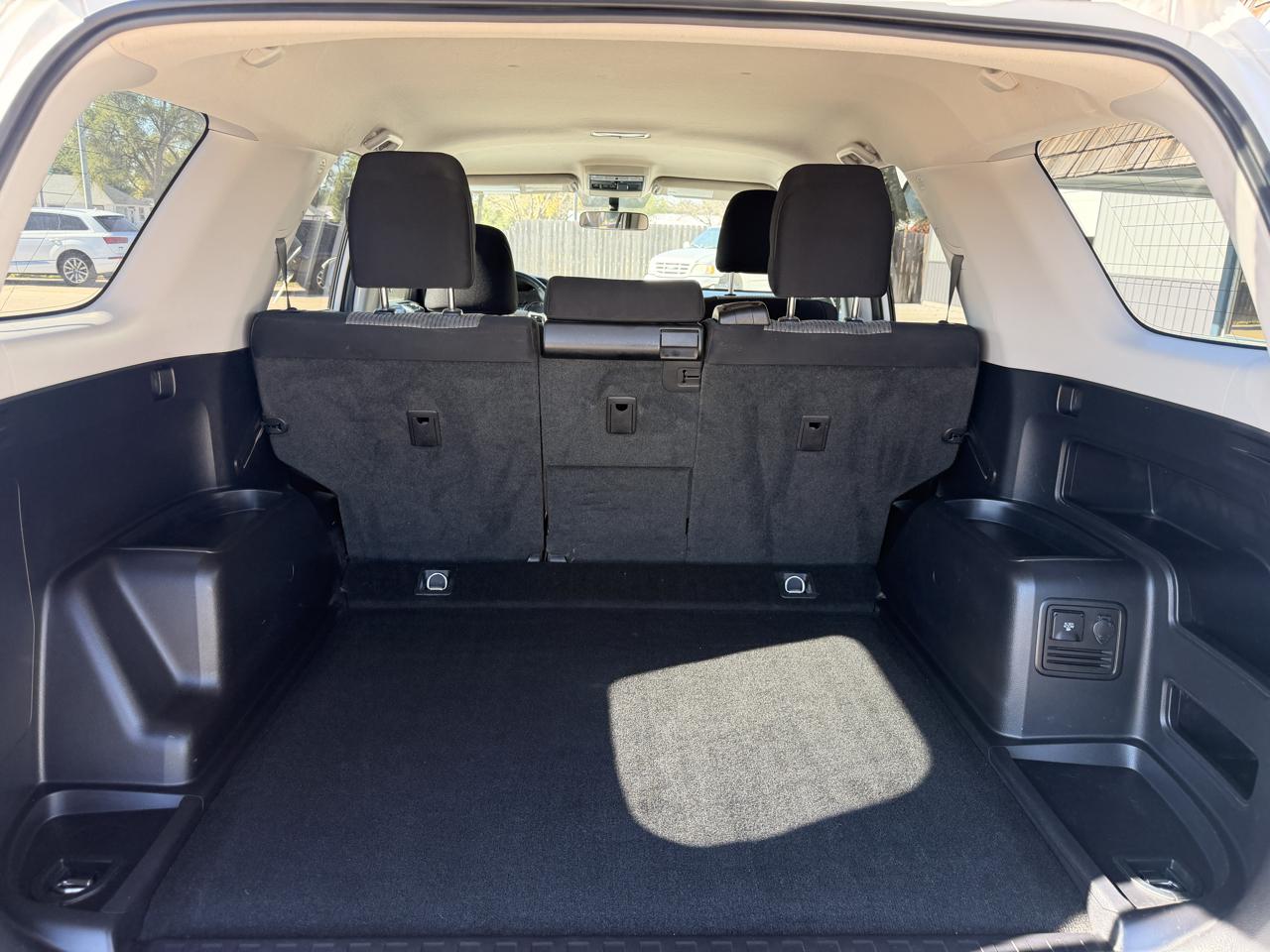 Toyota 4Runner SR5 V8 4WD 2019