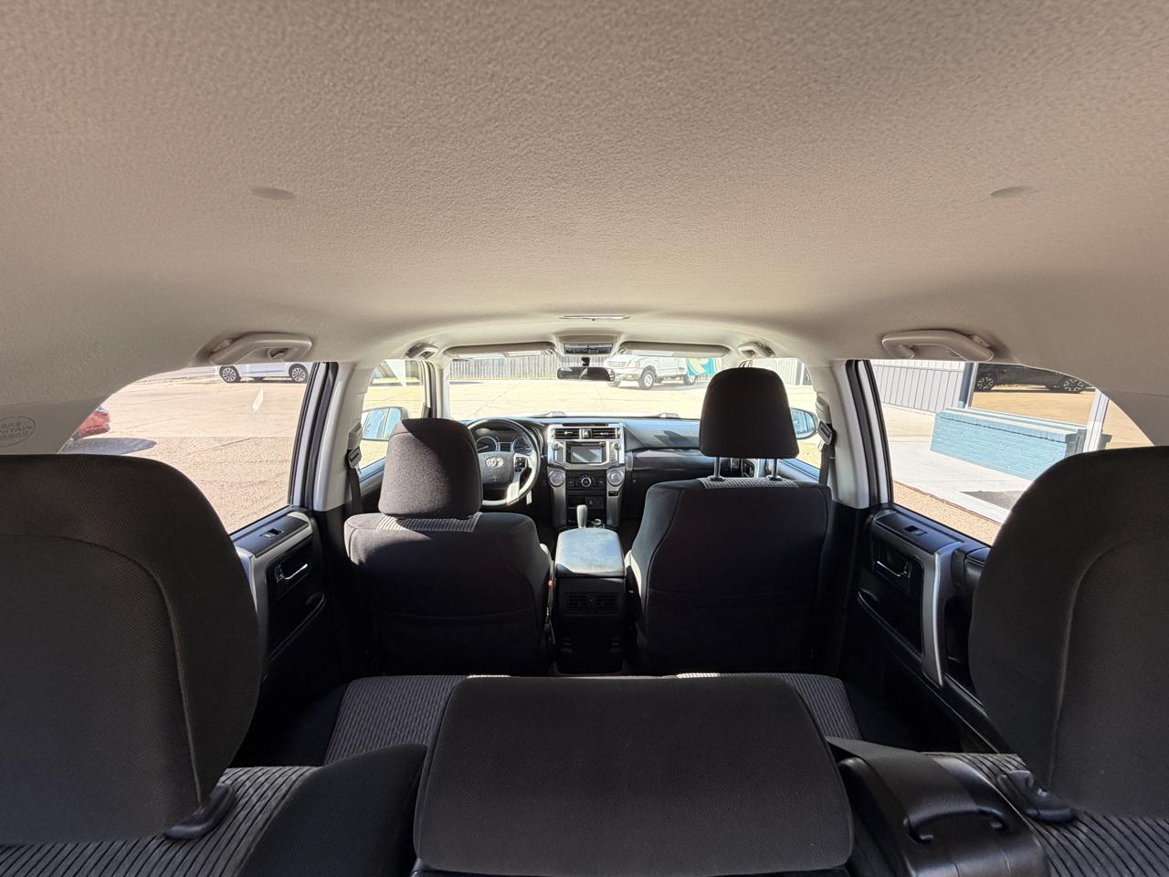 Toyota 4Runner SR5 V8 4WD 2019