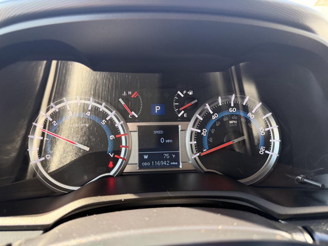 Toyota 4Runner SR5 V8 4WD 2019