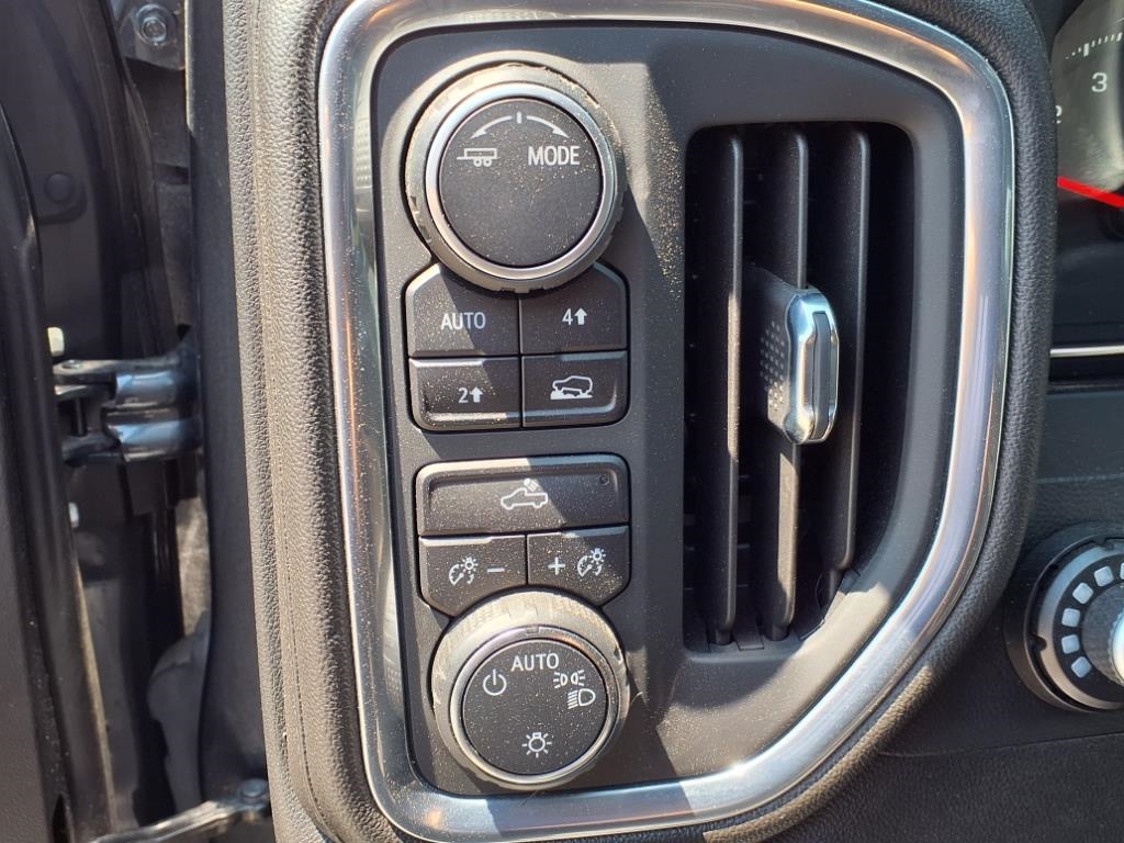 Chevrolet Silverado 1500 LTD 4WD Crew Cab 147" LT w/2FL 2022