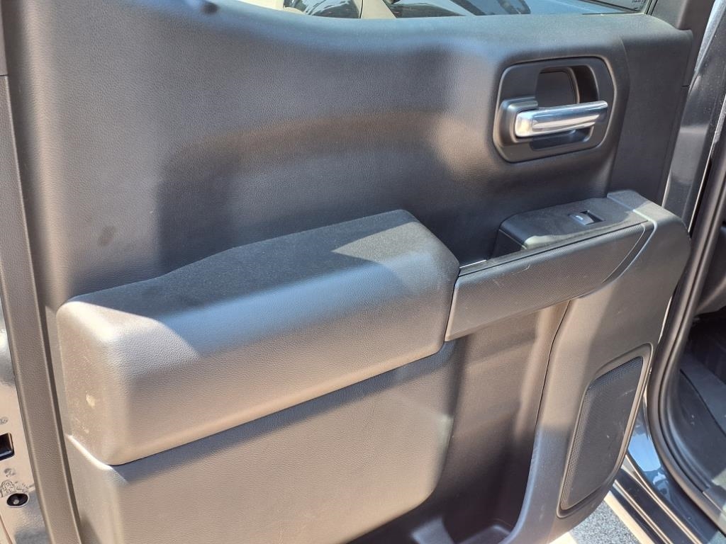 Chevrolet Silverado 1500 LTD 4WD Crew Cab 147" LT w/2FL 2022