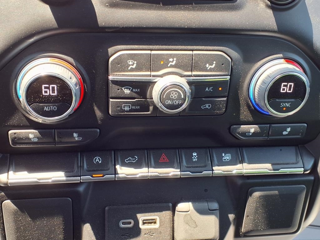 Chevrolet Silverado 1500 LTD 4WD Crew Cab 147" LT w/2FL 2022