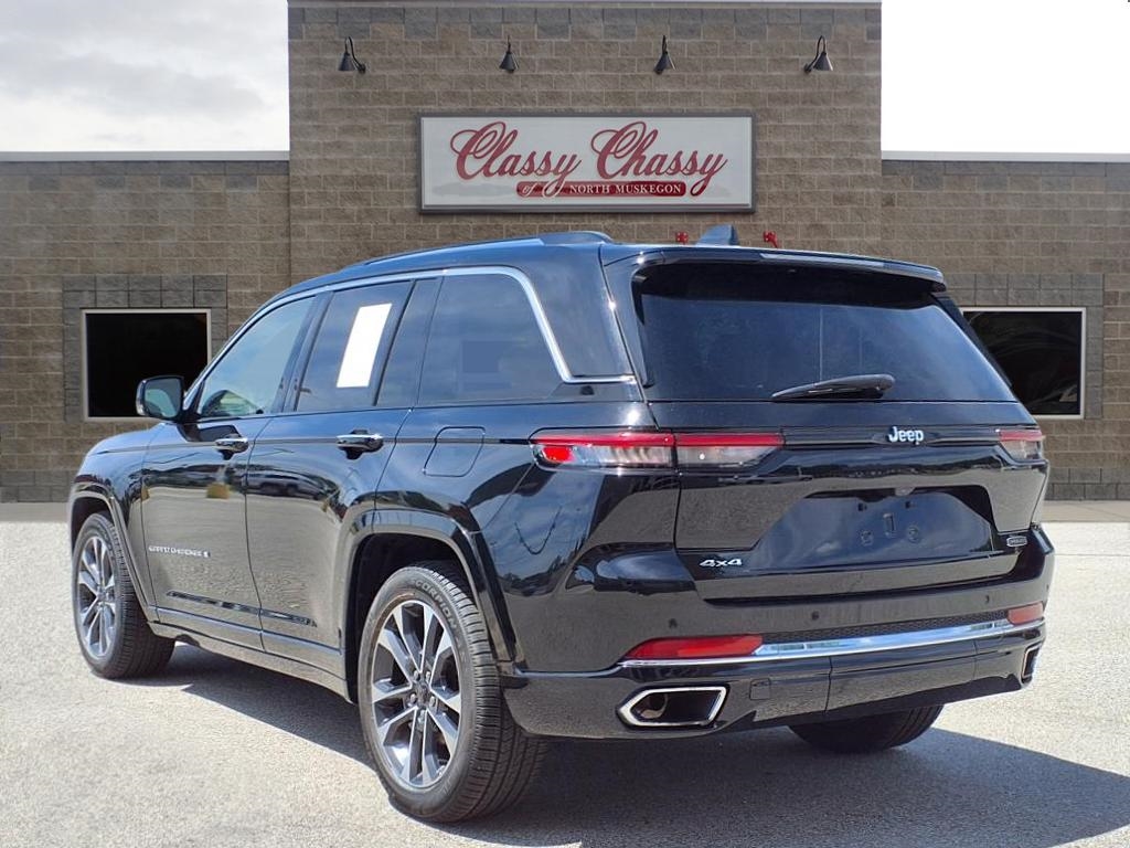 Jeep Grand Cherokee Overland 4x4 2022 Jeep Grand Cherokee Overland 4x4 2022