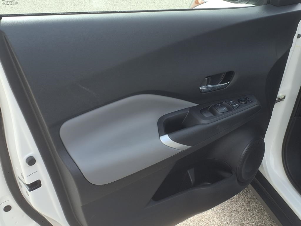 Nissan Kicks SR FWD 2023 Nissan Kicks SR FWD 2023