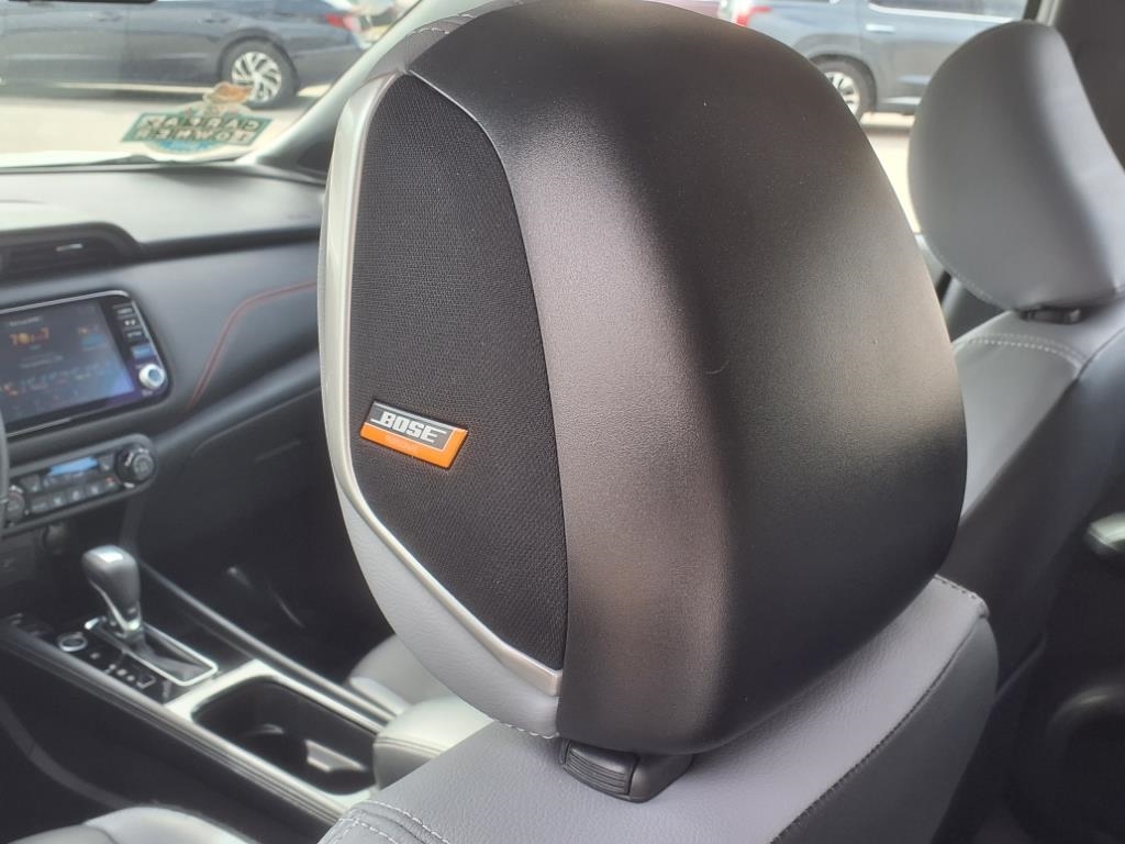 Nissan Kicks SR FWD 2023 Nissan Kicks SR FWD 2023