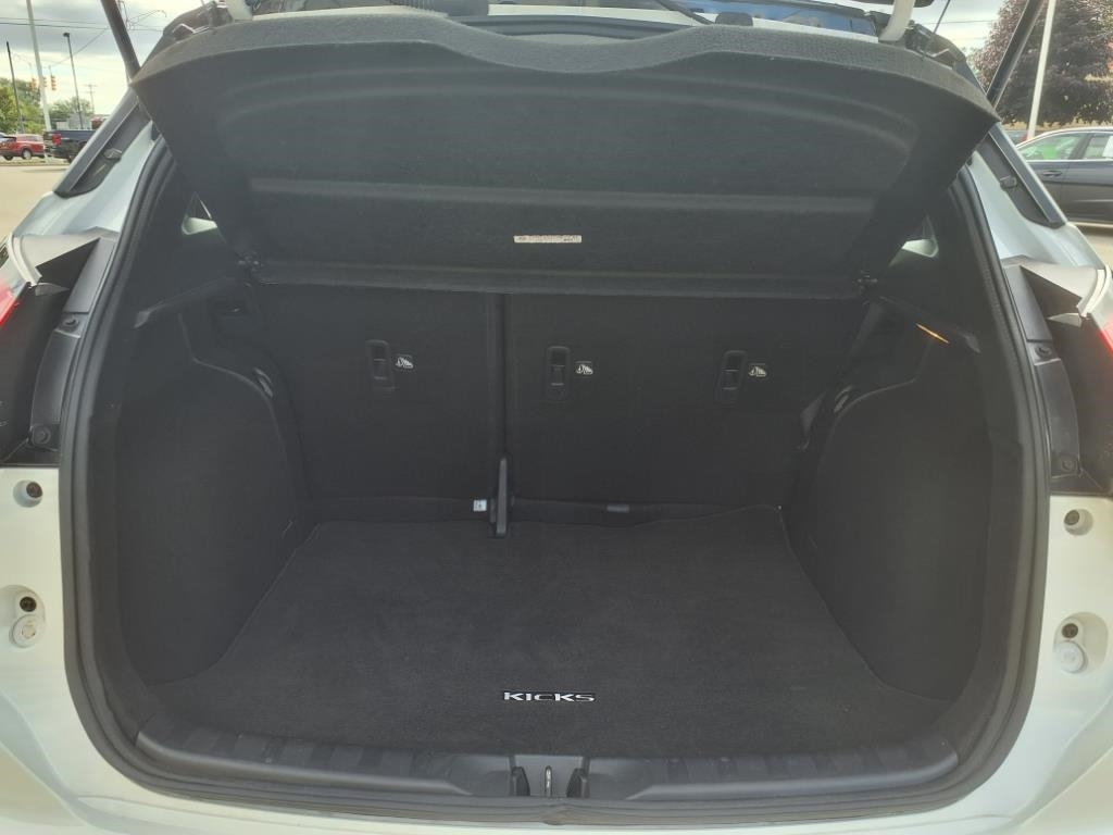 Nissan Kicks SR FWD 2023 Nissan Kicks SR FWD 2023