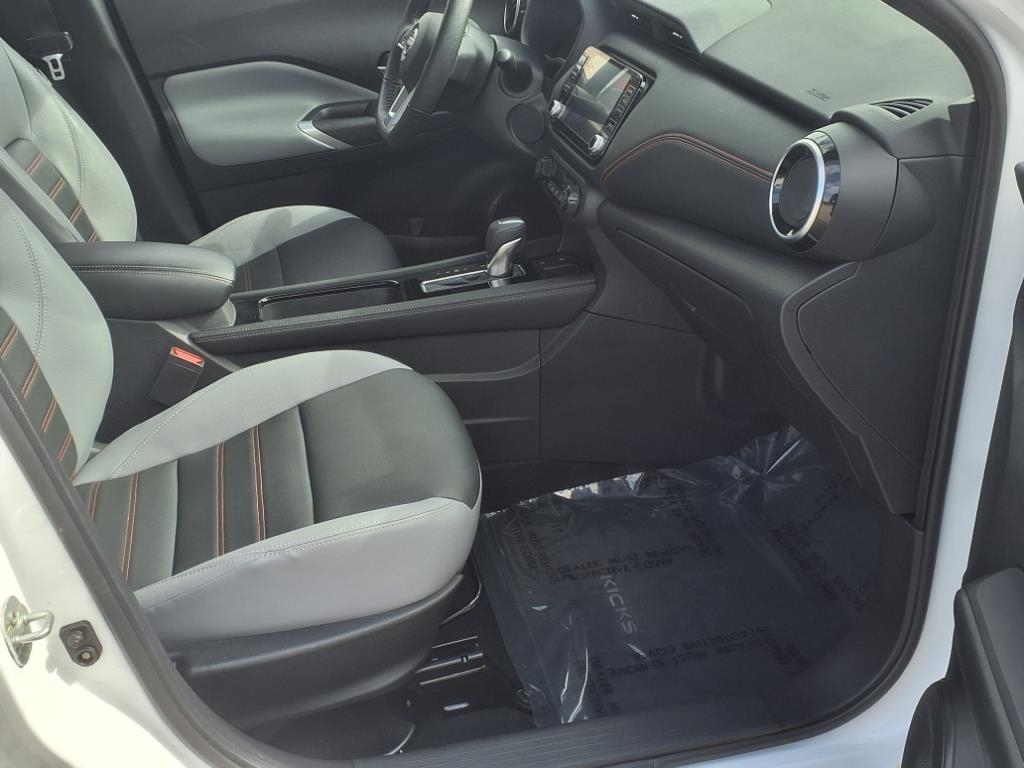 Nissan Kicks SR FWD 2023 Nissan Kicks SR FWD 2023