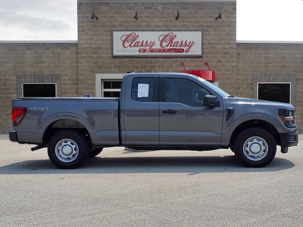 Ford F-150 XL 4WD SuperCab 6.5' Box 2024