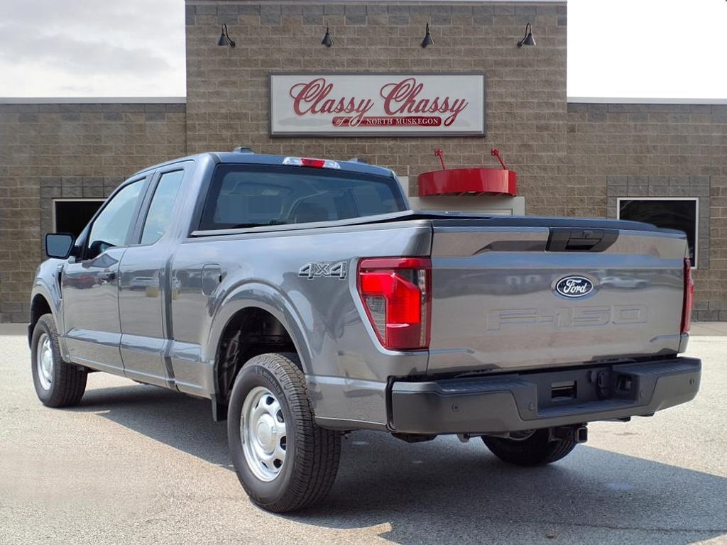 Ford F-150 XL 4WD SuperCab 6.5' Box 2024