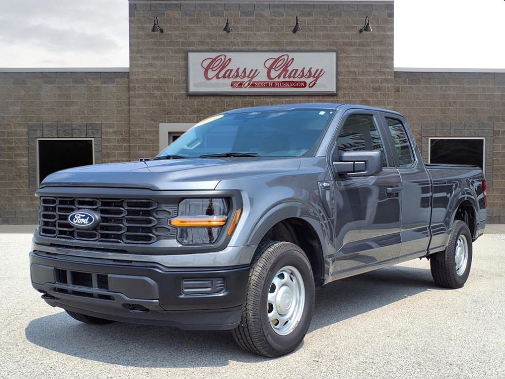 Ford F-150 XL 4WD SuperCab 6.5' Box 2024