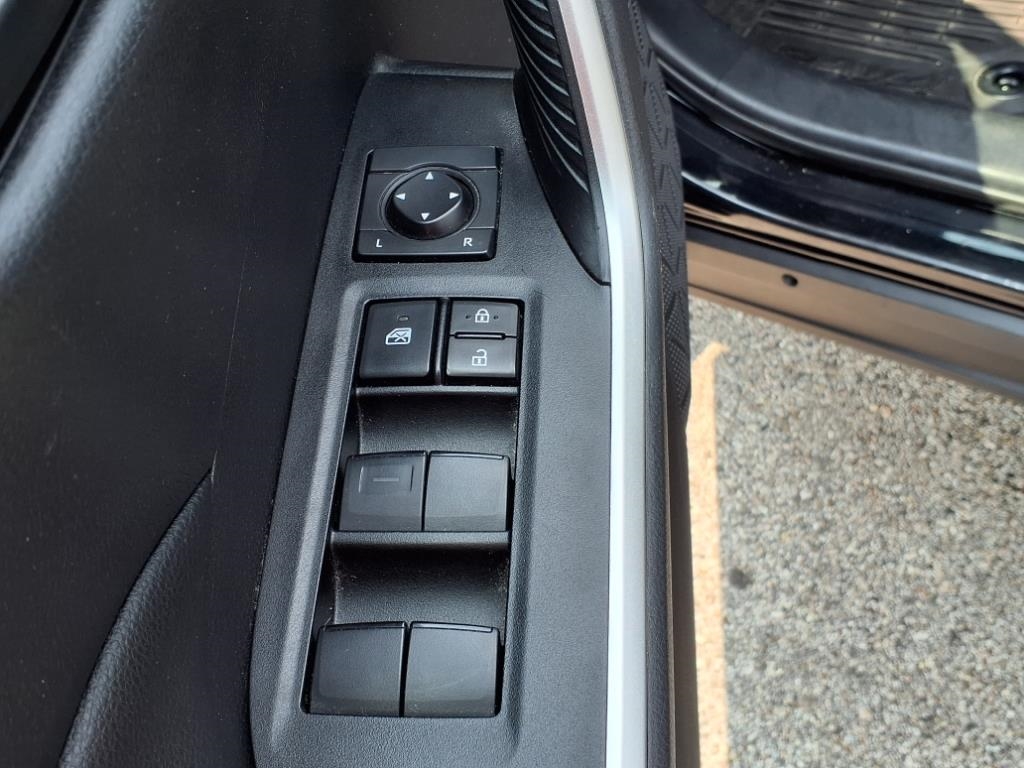 Toyota RAV4 Hybrid LE AWD (Natl) 2021 Toyota RAV4 Hybrid LE AWD (Natl) 2021