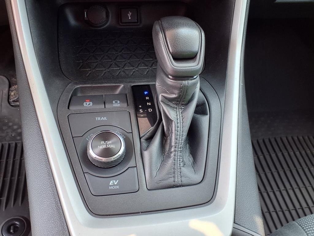 Toyota RAV4 Hybrid LE AWD (Natl) 2021 Toyota RAV4 Hybrid LE AWD (Natl) 2021