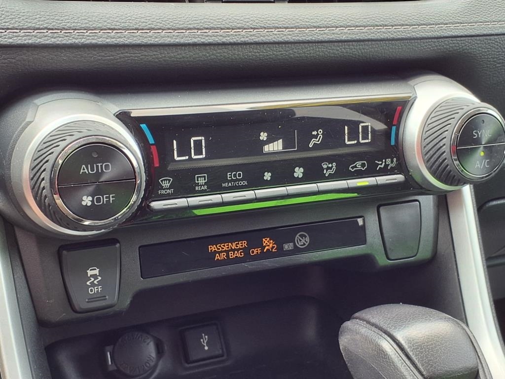 Toyota RAV4 Hybrid LE AWD (Natl) 2021 Toyota RAV4 Hybrid LE AWD (Natl) 2021