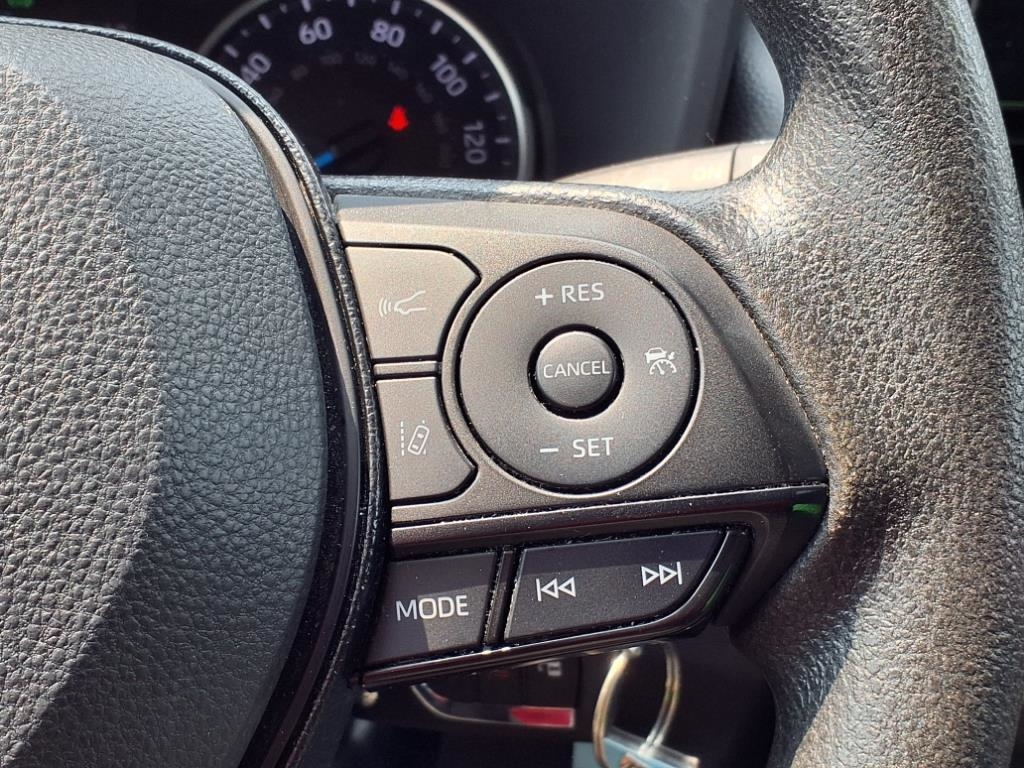 Toyota RAV4 Hybrid LE AWD (Natl) 2021 Toyota RAV4 Hybrid LE AWD (Natl) 2021