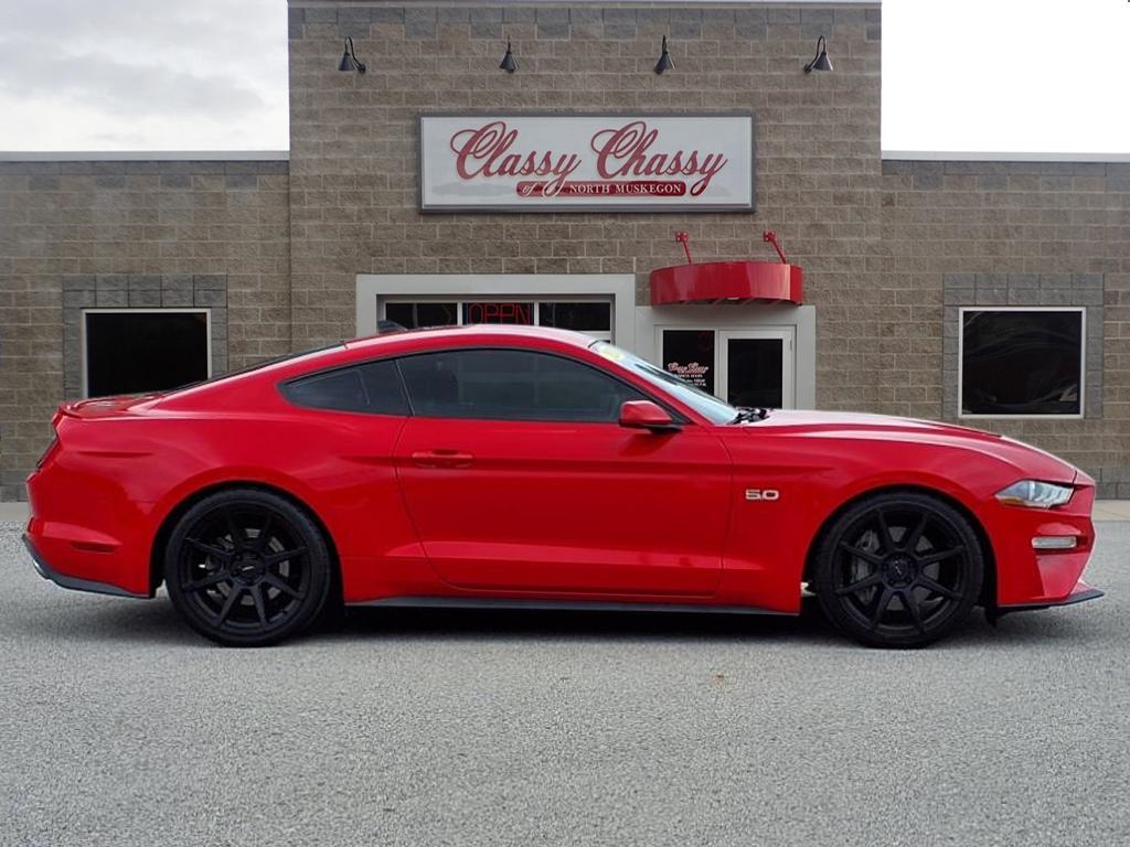 Ford Mustang GT Fastback 2020