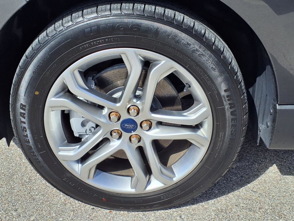 Ford Edge 4dr Titanium AWD 2016 Ford Edge 4dr Titanium AWD 2016