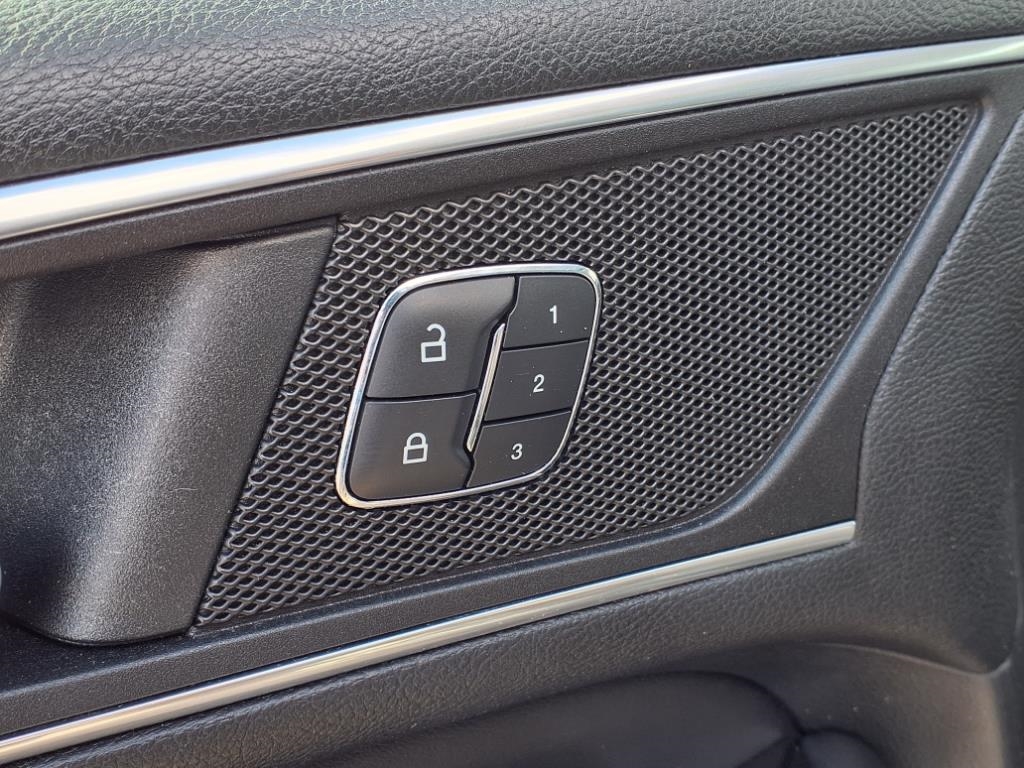 Ford Edge 4dr Titanium AWD 2016 Ford Edge 4dr Titanium AWD 2016