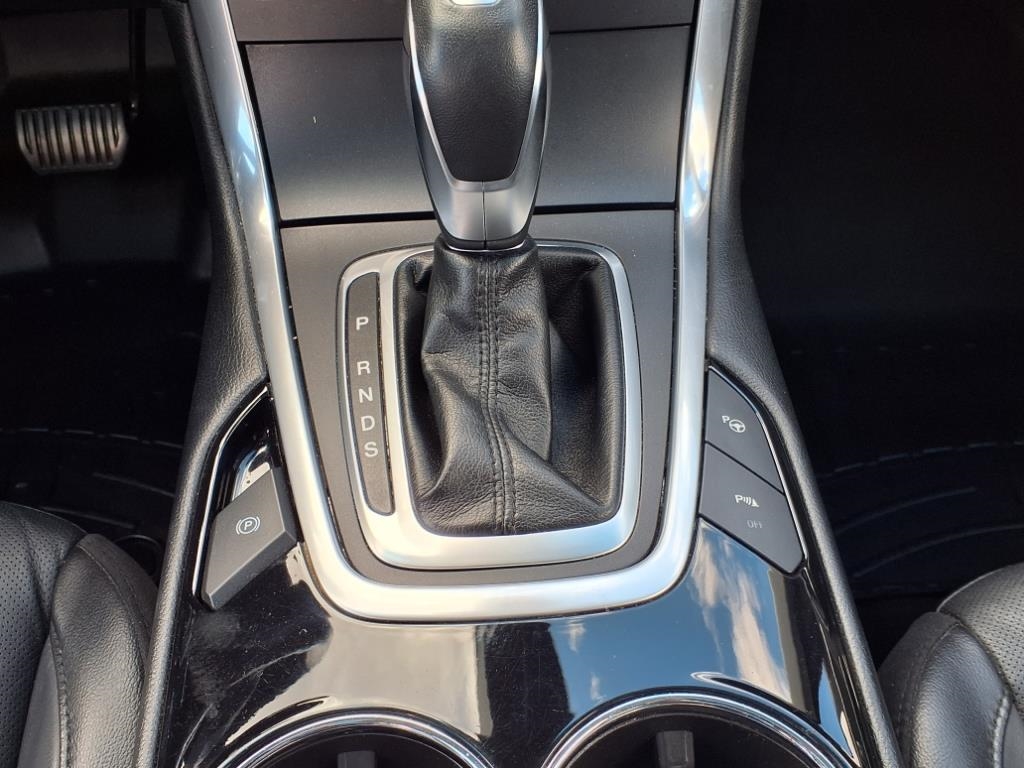 Ford Edge 4dr Titanium AWD 2016 Ford Edge 4dr Titanium AWD 2016