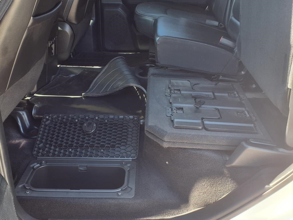 RAM 1500 4WD Crew Cab 140.5" Laramie 2017