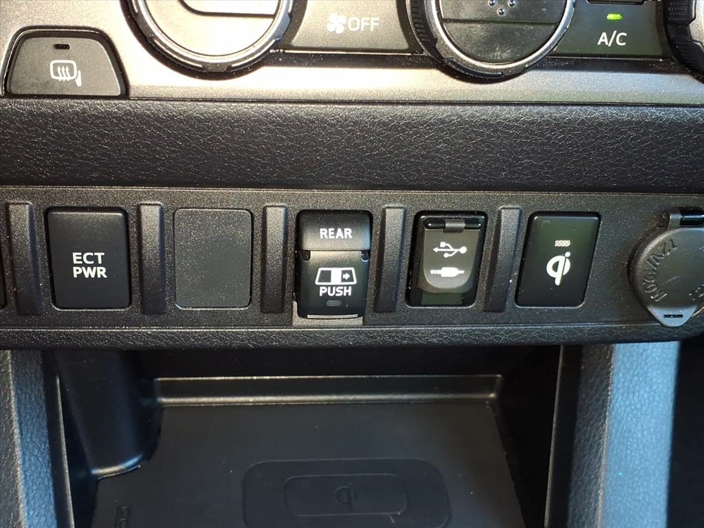 Toyota Tacoma 4WD TRD Off Road Double Cab 6' Bed V6 AT (Natl) 2019