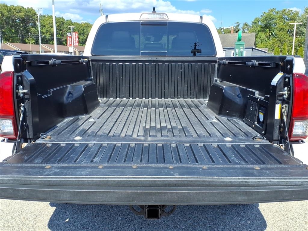 Toyota Tacoma 4WD TRD Off Road Double Cab 6' Bed V6 AT (Natl) 2019