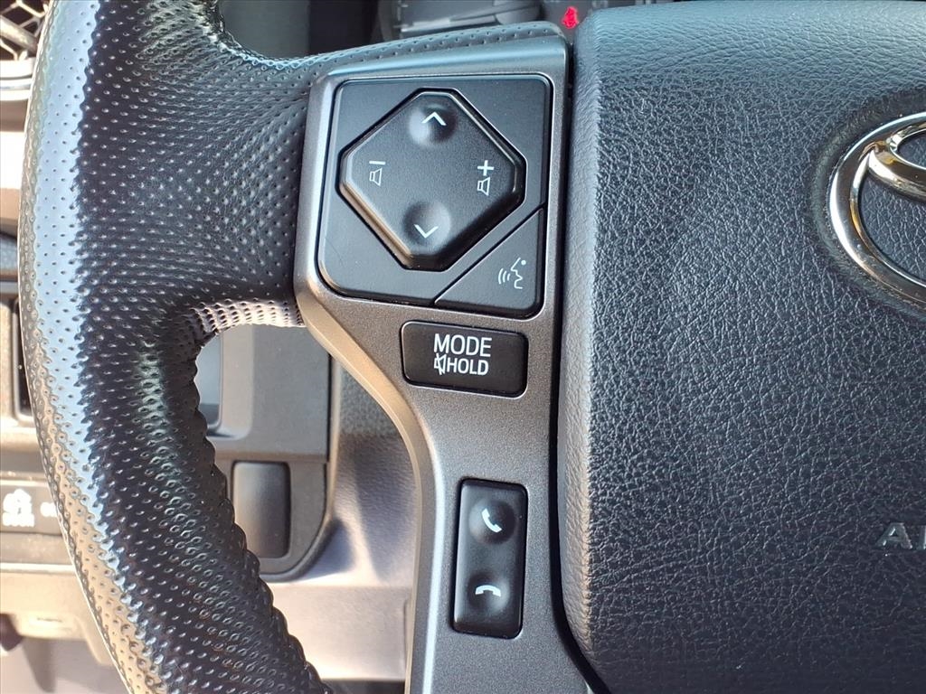 Toyota Tacoma 4WD TRD Off Road Double Cab 6' Bed V6 AT (Natl) 2019