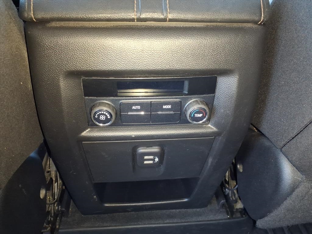 Chevrolet Traverse AWD 4dr LT Cloth w/1LT 2020